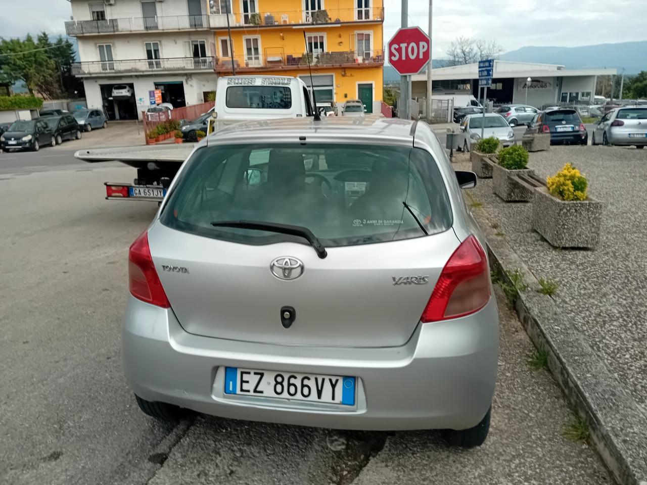 Toyota Yaris 1.0 3 porte Now