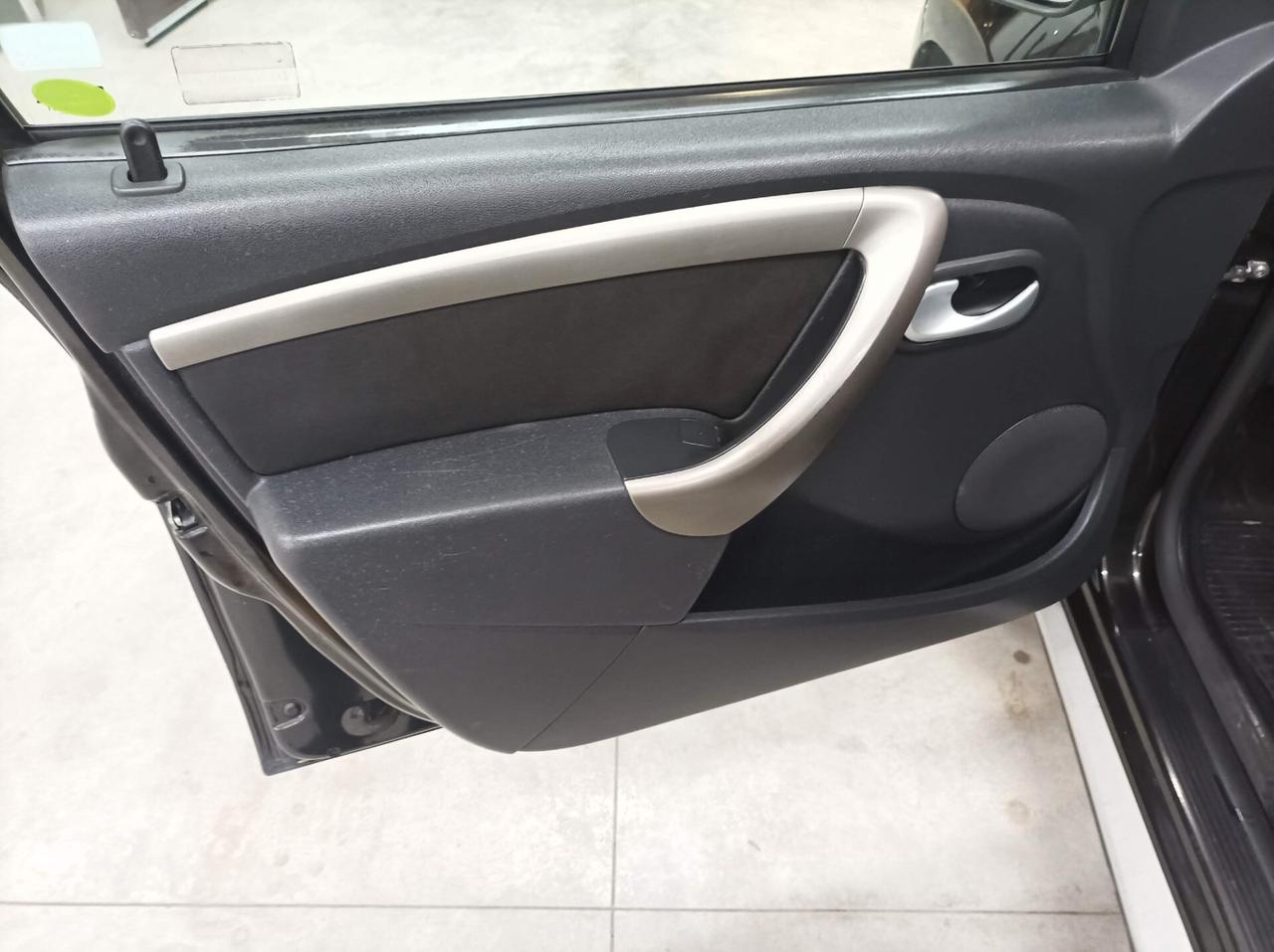 Dacia Duster 1.6 110CV 4x2 GPL Ambiance 02/2013