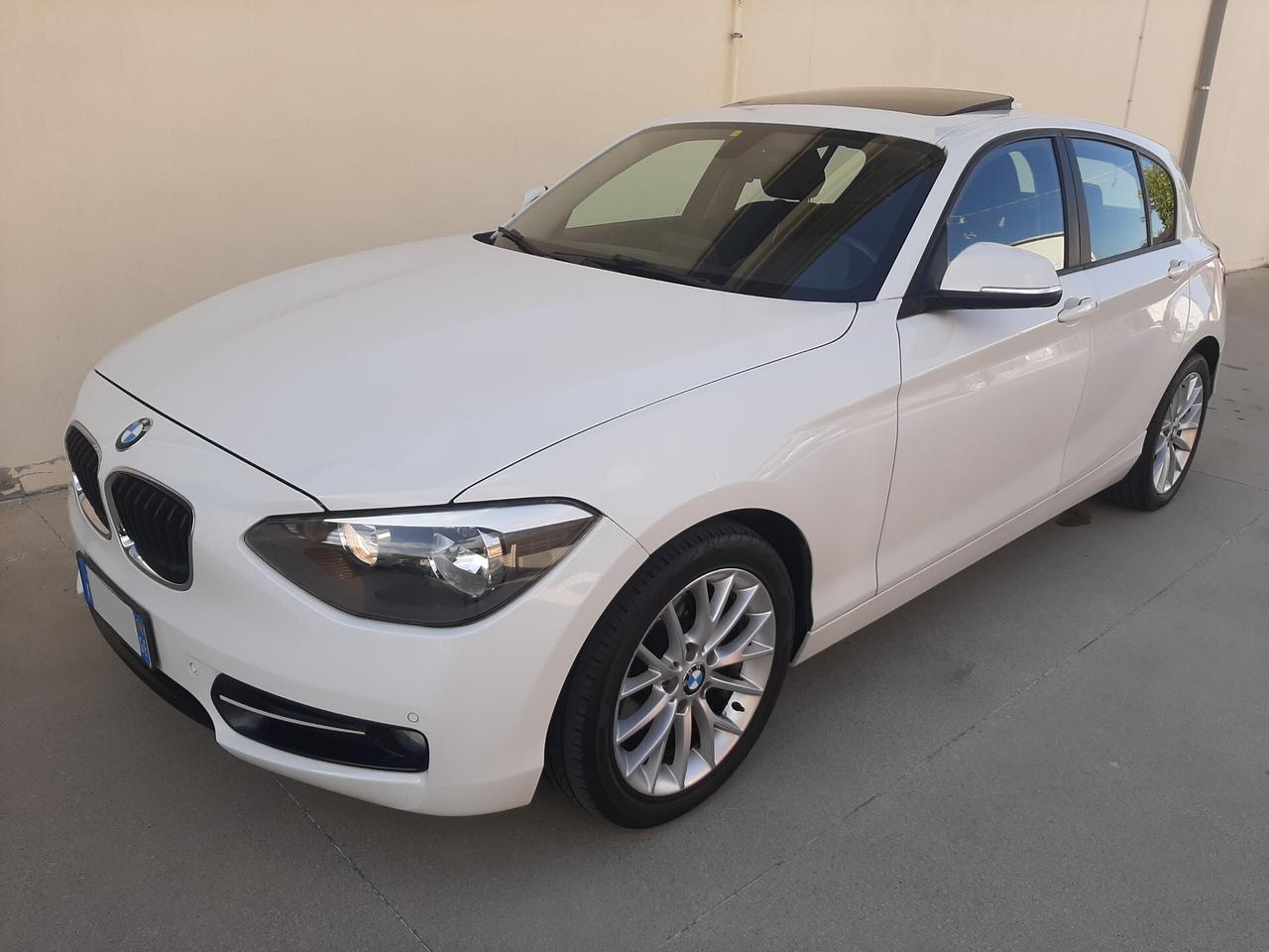 Bmw 118i 170cv 5p. Sport Line Aut.