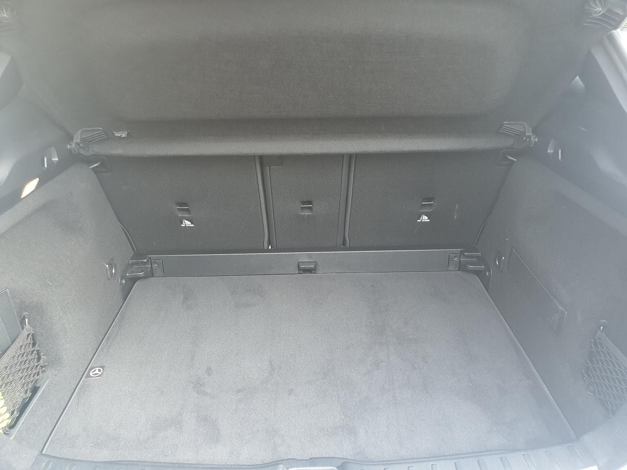 Mercedes-benz GLA 180 d Automatic AMG Line Advanced Plus