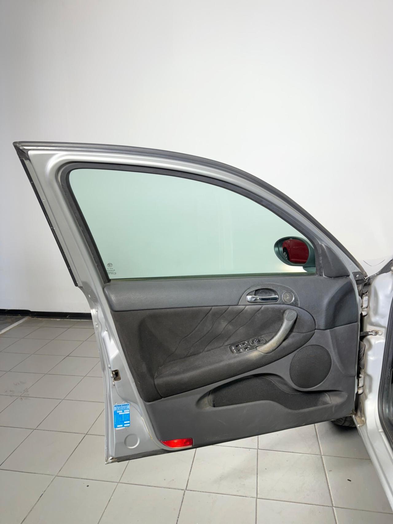 Alfa Romeo 147 1.6 16V TS 5 porte Exclusive NEOPATENTATI