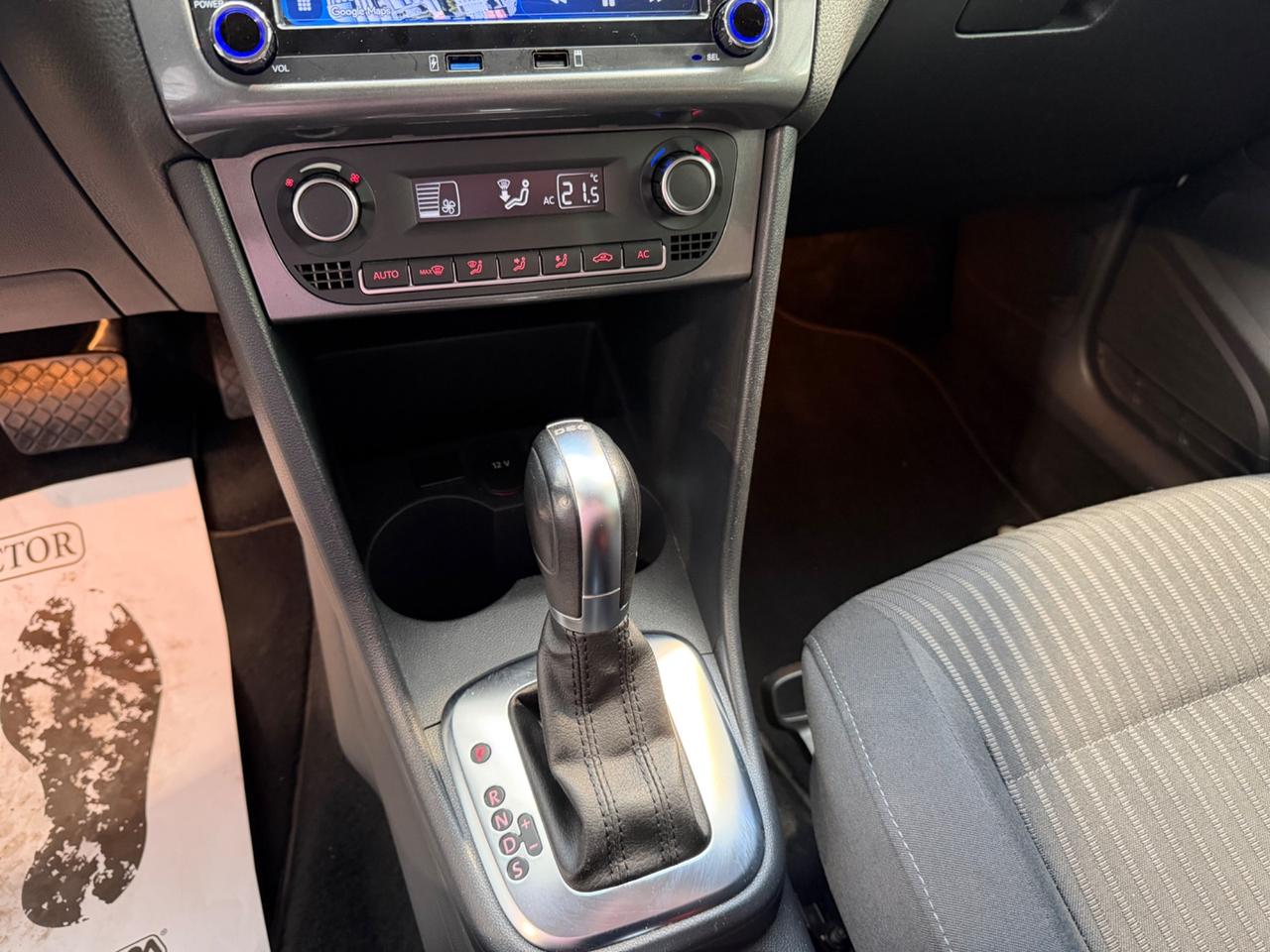 Volkswagen Polo 1.6 TDI 90CV DSG CARPLAY-HIGHLINE