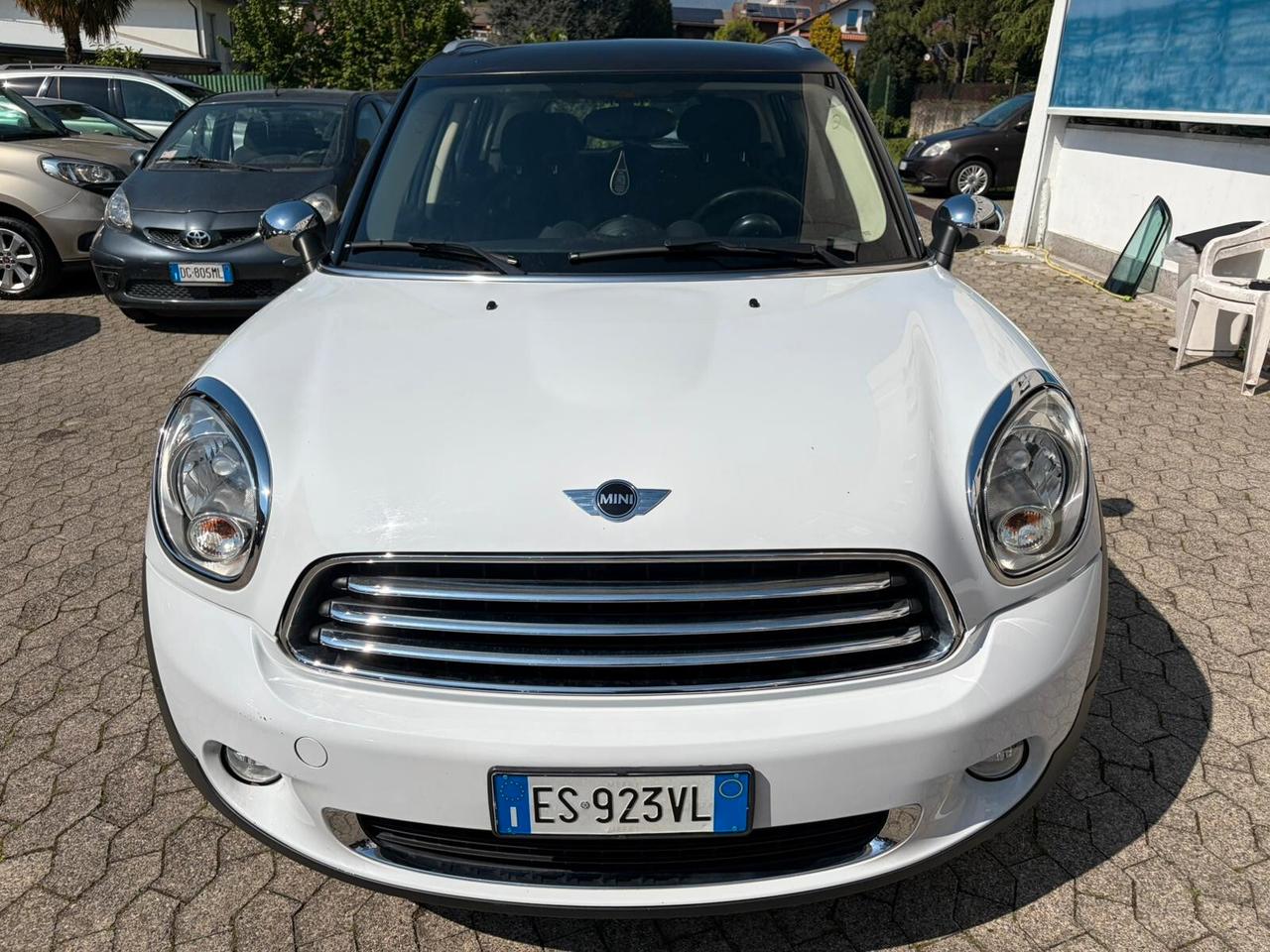 Mini Cooper D Countryman 1.6 One*EURO5*NEOPATENTATI*NAVI