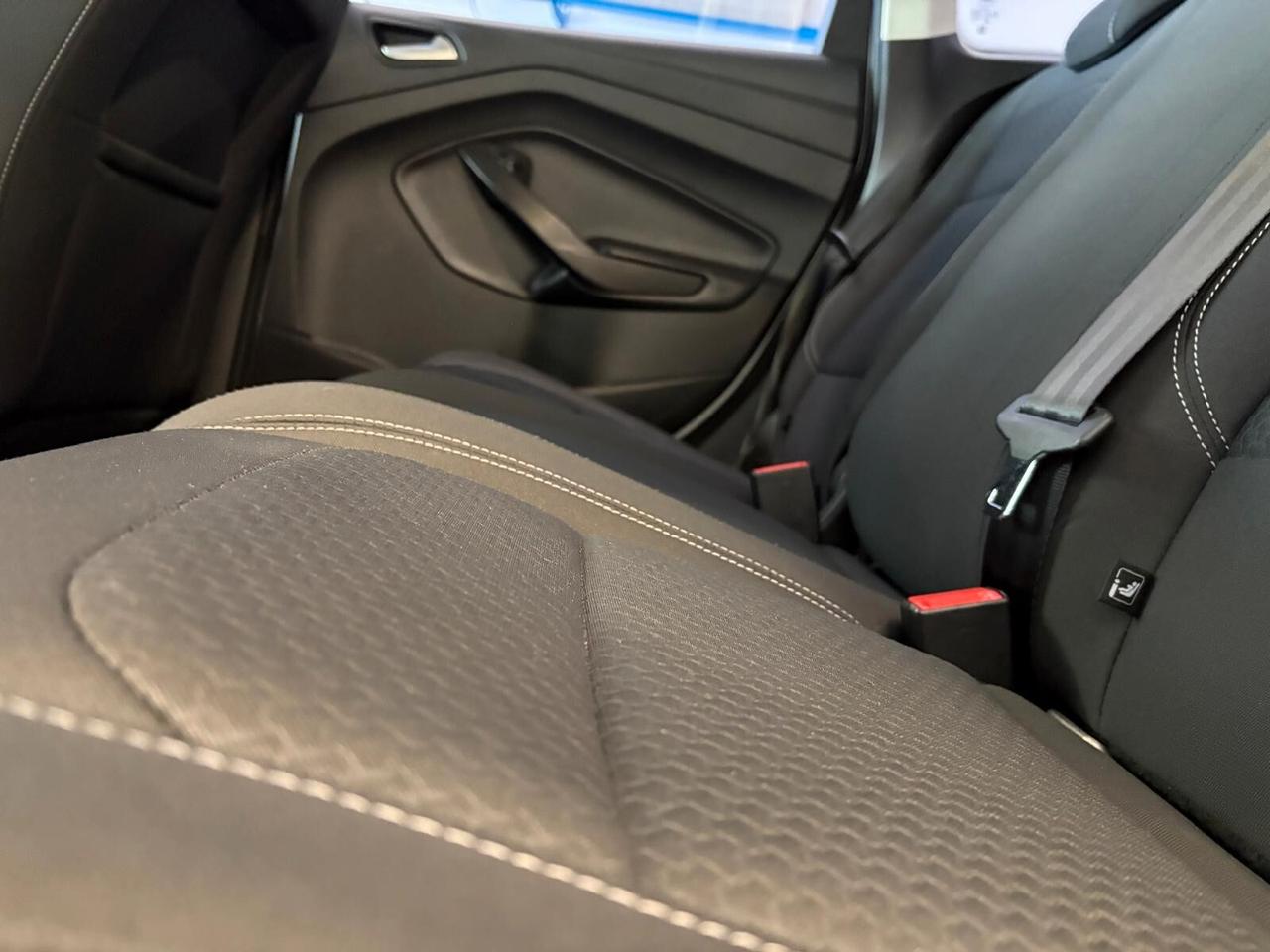 Ford Kuga TITANIUM BUSINESS 1.5 TDCI 120 CV 2WD