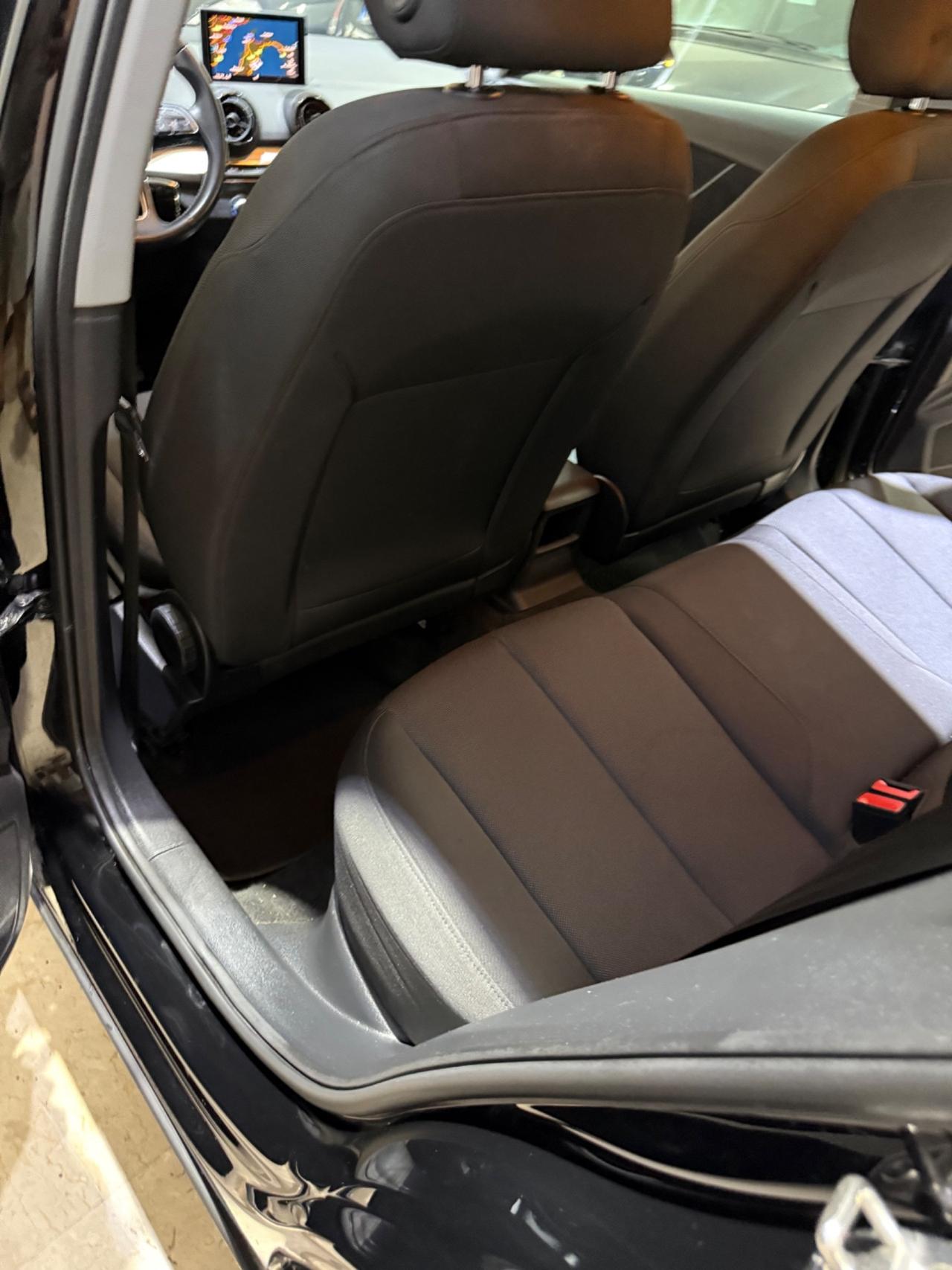 Audi Q2 30 TDI S tronic