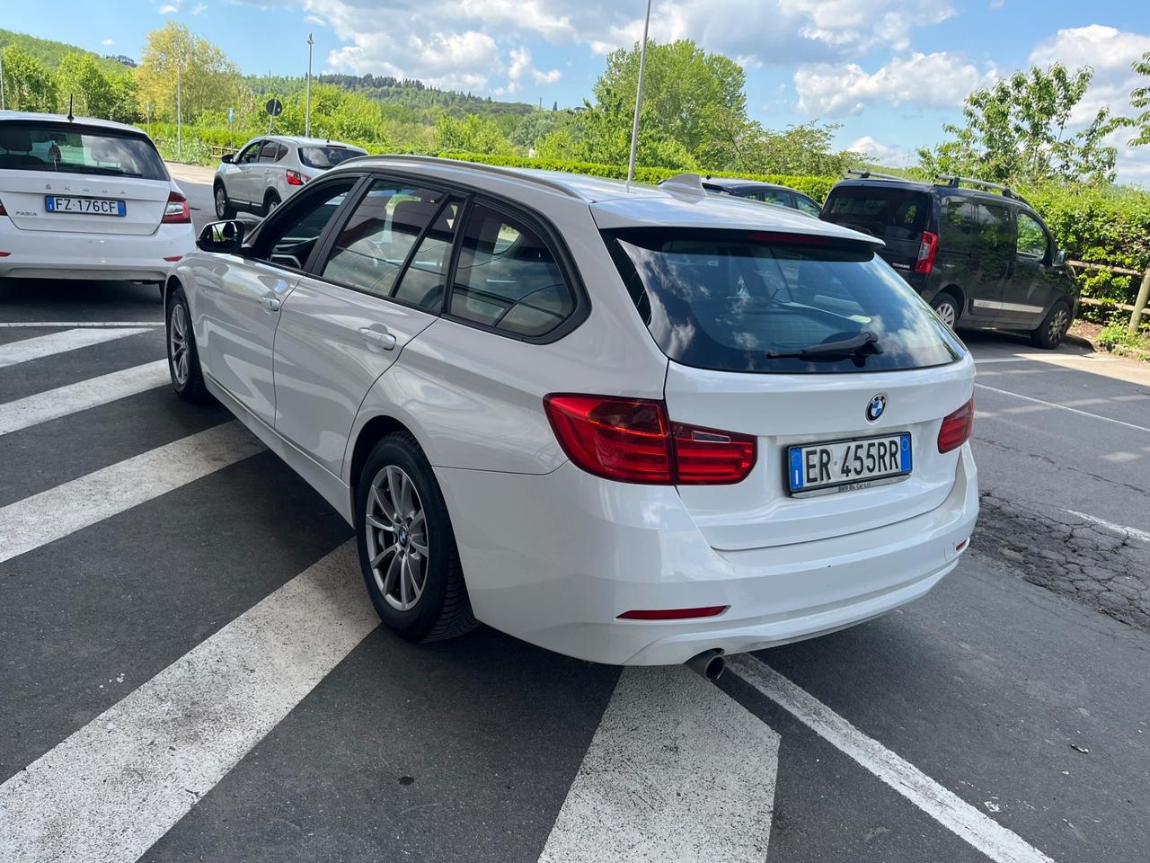 Bmw 318 318d Touring Business automatico 2013 2.0 DIESEL