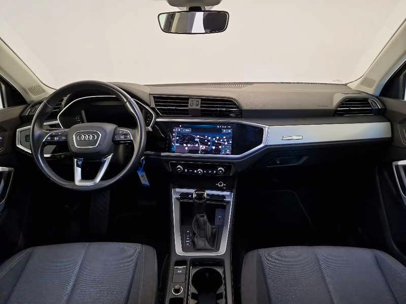 AUDI Q3 35 TDI S tronic Business Advanced