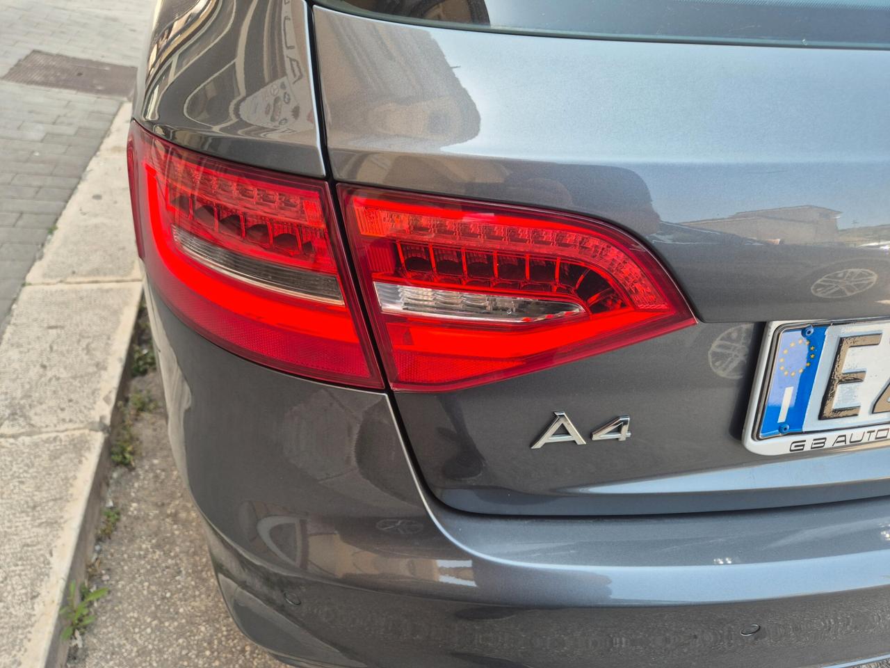 AUDI A4 2.0 TDI 150 CV S LINE ANNO 2015 KM CERTIF