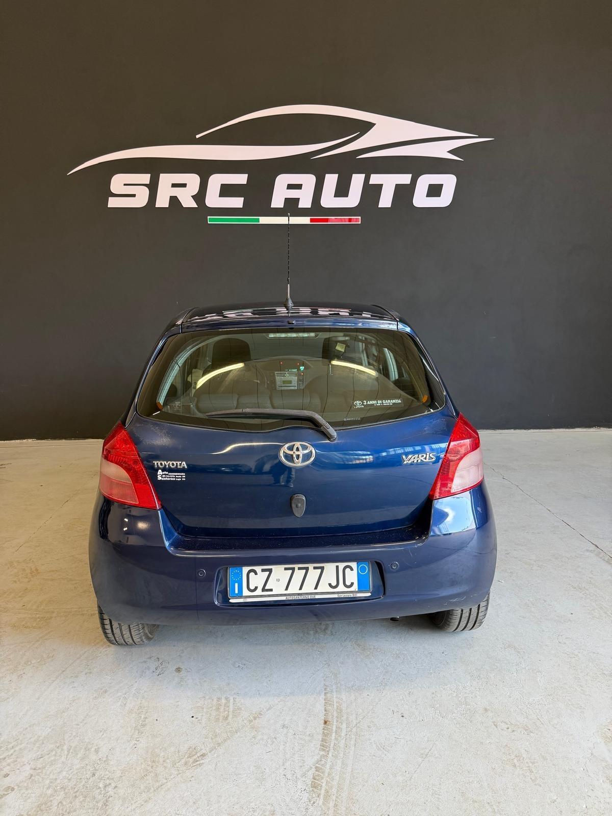 Toyota Yaris 1.0 5 porte Sol