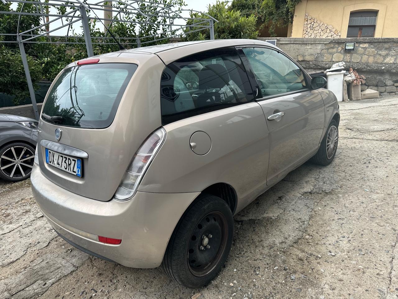 Lancia Ypsilon 1.2 Oro