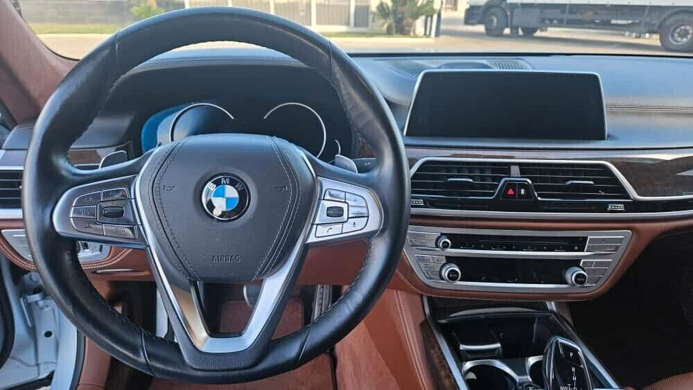 Bmw 750D xDrive