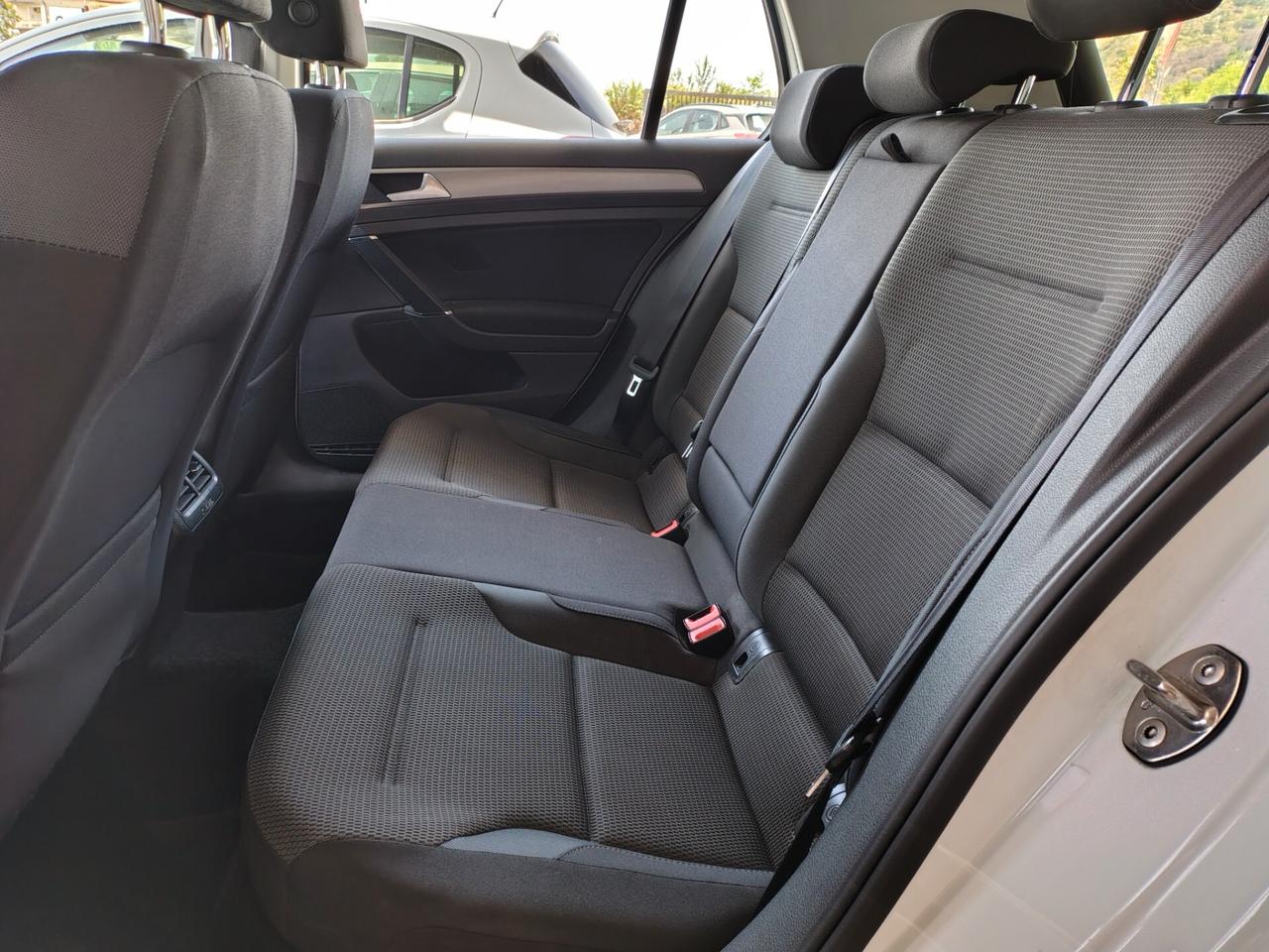 Volkswagen Golf 1.6 TDI 110 CV 5p. Highline BlueMotion Technology