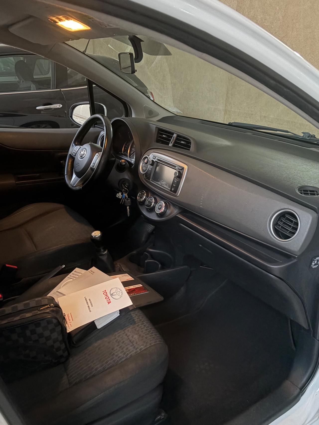 Toyota Yaris 1.0 5 porte Lounge