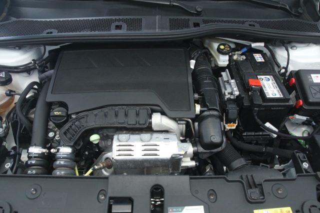OPEL Corsa 1.2 100 CV GS / Neopatentati