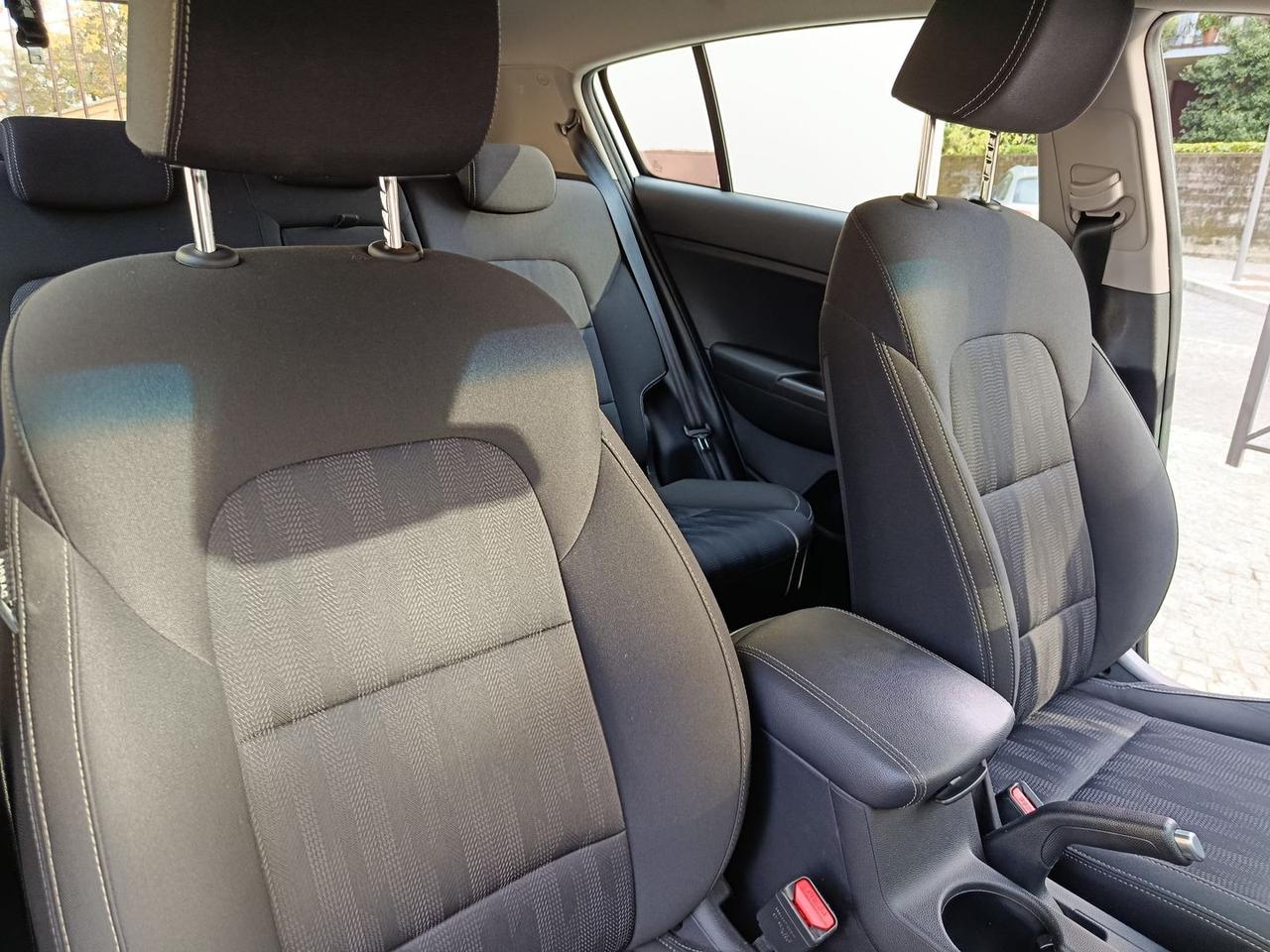 Kia Sportage Business Class 1.6 CRDi MHEV #7726