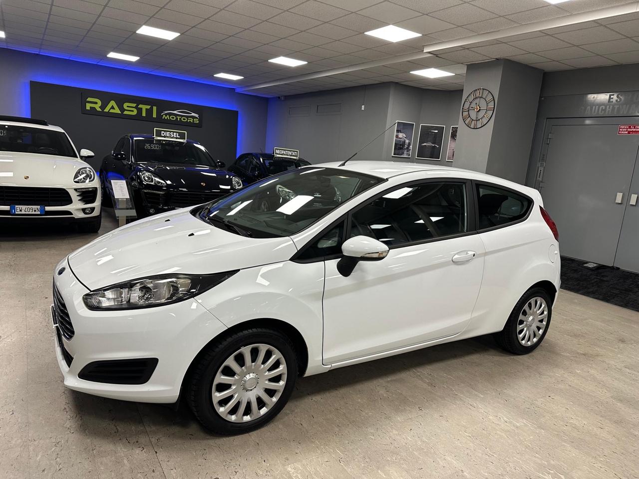 Ford Fiesta 1.2 60CV 3 porte Business OK NEOPATENTATI SOLO 50.000 KM