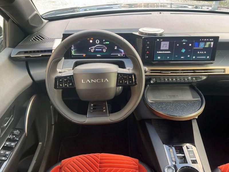 Lancia Ypsilon Nuova 100% Elettrica LX