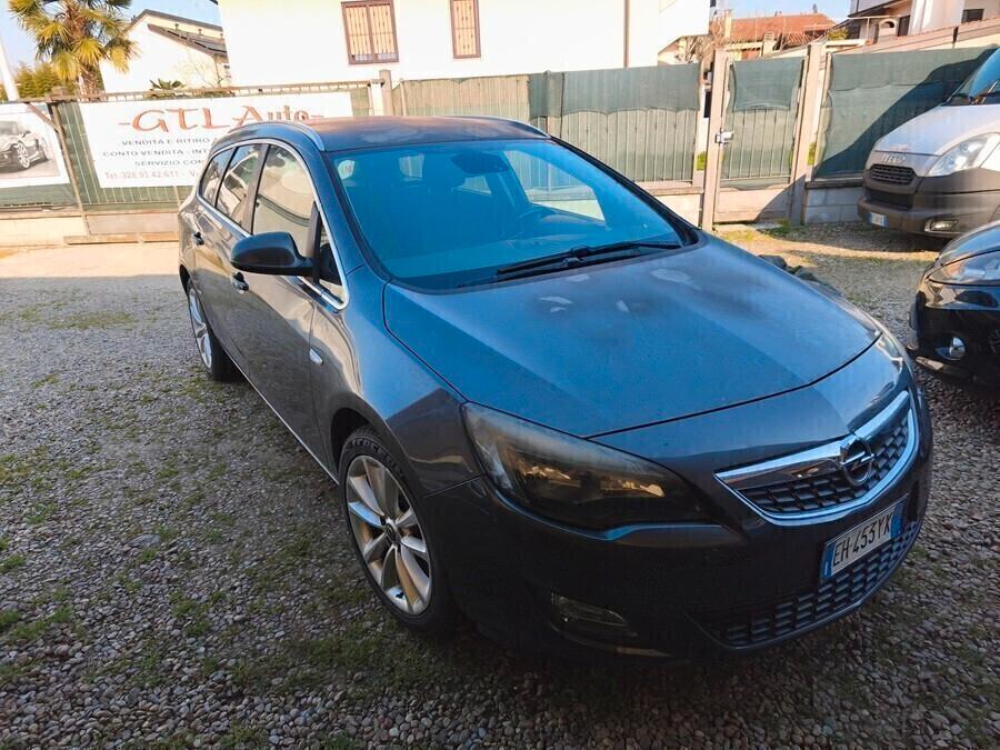 Opel Astra 1.6 115CV Sports Tourer Cosmo