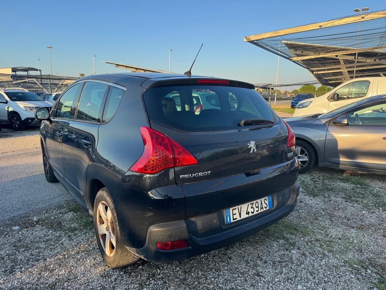Peugeot 3008 1.6 HDi 115CV Business cambio automatico