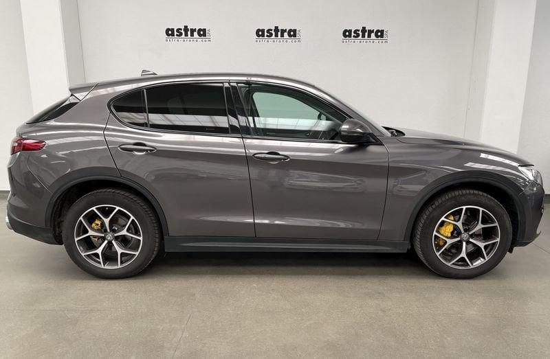 Alfa Romeo Stelvio 2.2 Turbodiesel 210 CV AT8 Q4 Executive