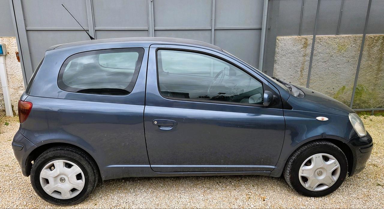 Toyota Yaris 1.4 tdi D-4D cat 3 porte Sol