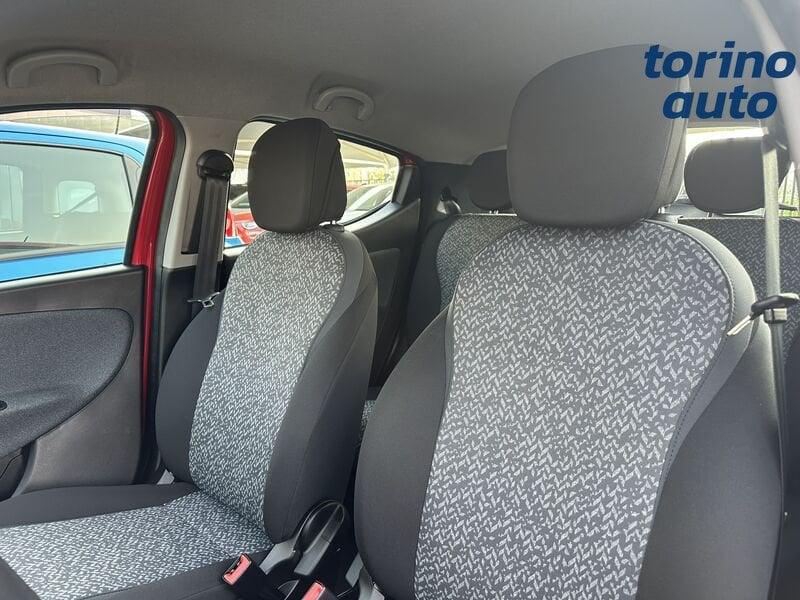 Lancia Ypsilon Ypsilon 1.0 firefly hybrid Silver s&s 70cv