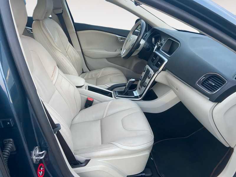 VOLVO V40 D2 Volvo Ocean Race