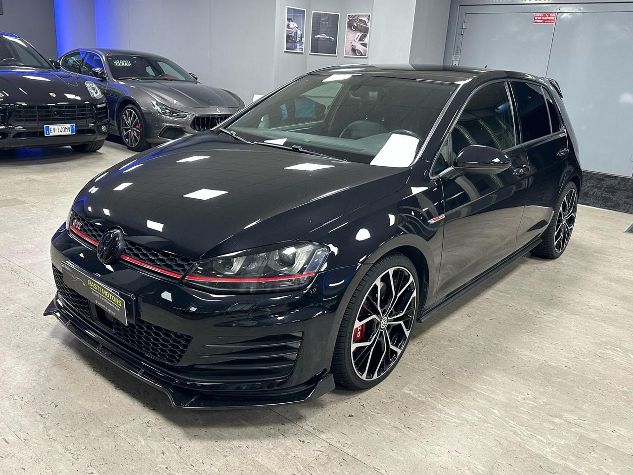 Volkswagen Golf GTI Golf GTI Performance 2.0 TSI 5p. BlueMotion Technology