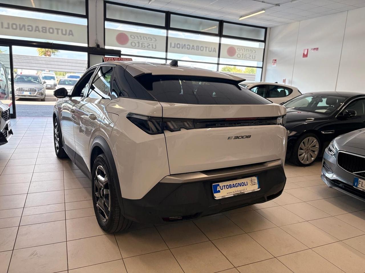 Peugeot 3008 ALLURE motore elettrico (73kWh) 210 CV SPOTICAR