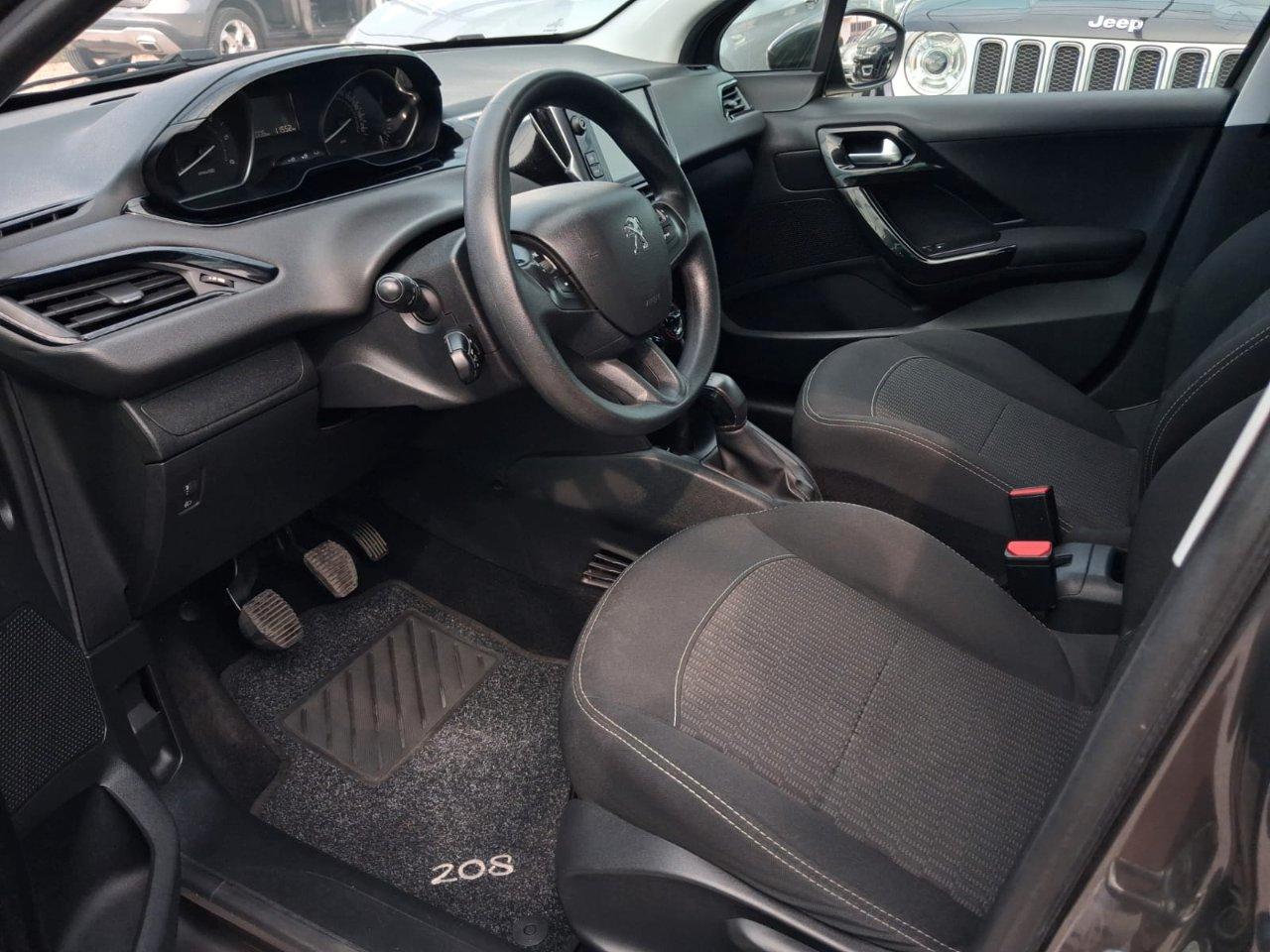 Peugeot 208 5 Porte 1.6 bluehdi Touch 75cv