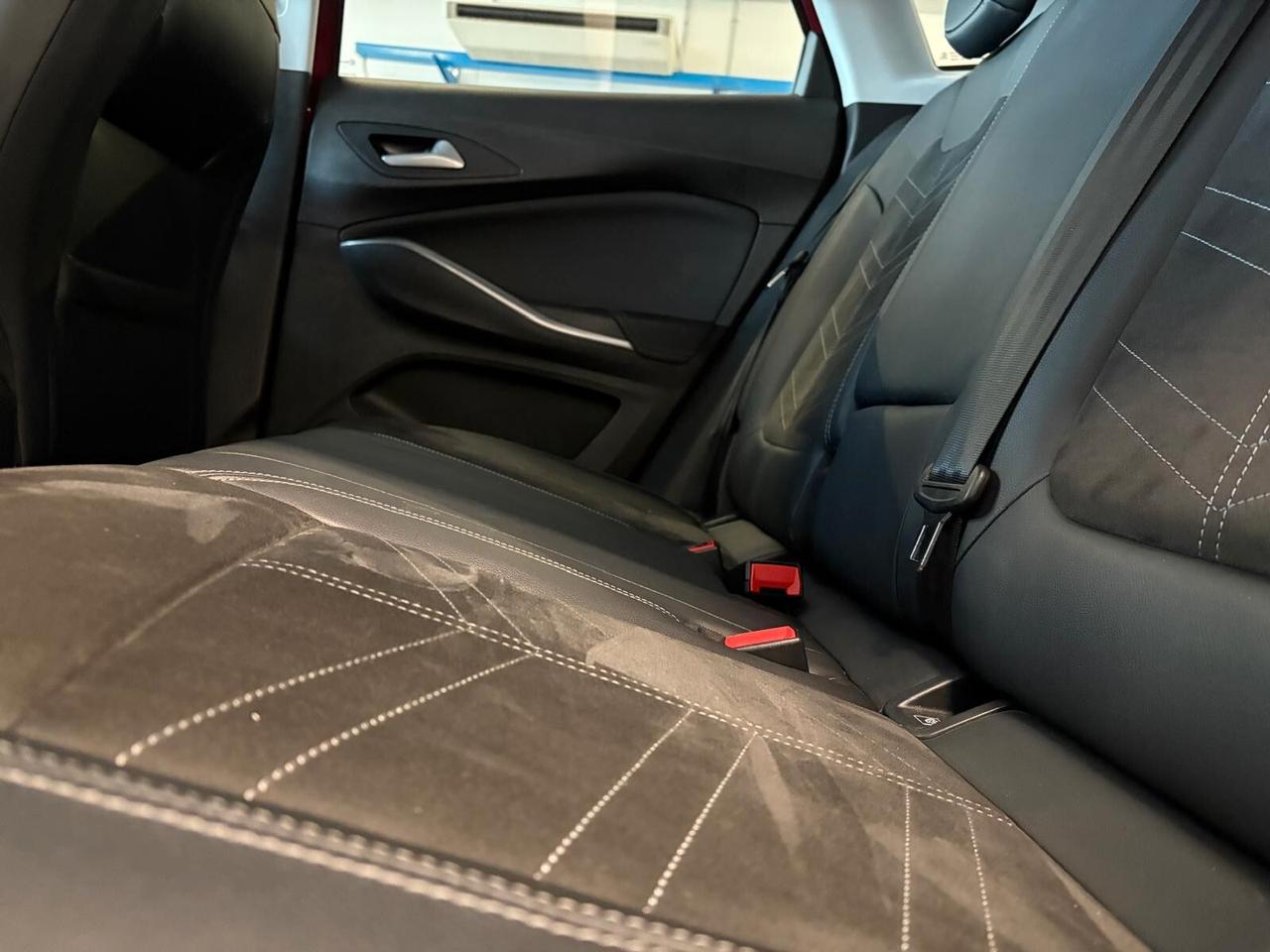 Opel Grandland ULTIMATE 1.5 diesel Ecotec aut. SPOTICAR