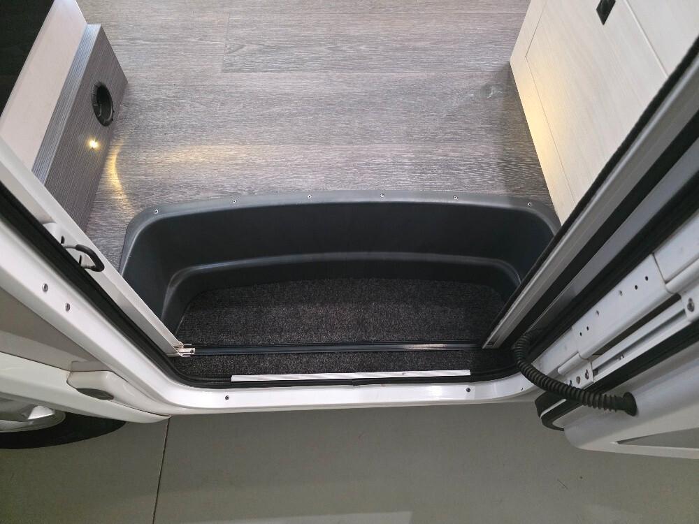 CAMPER CHALLENGER GRAPHITE 260