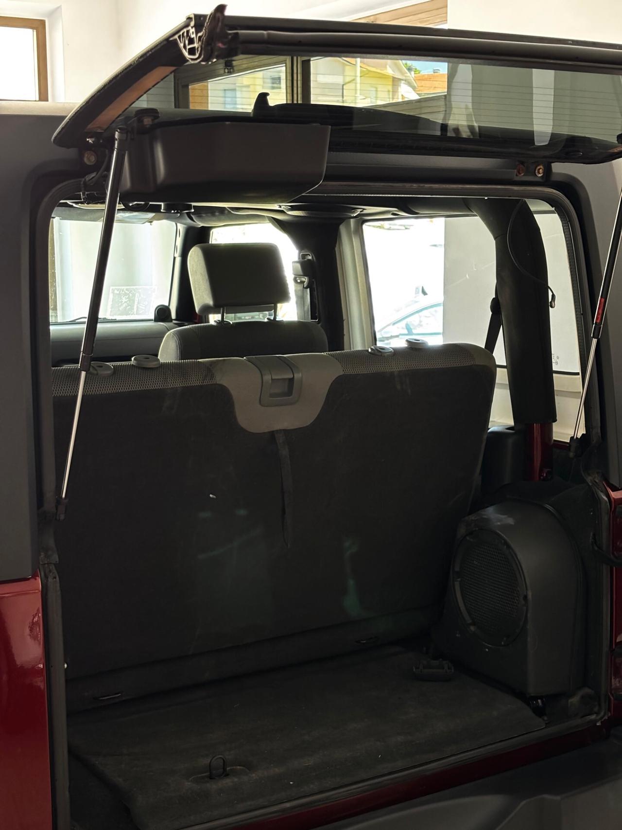Jeep Wrangler 3.8 Sahara Auto DA VETRINA