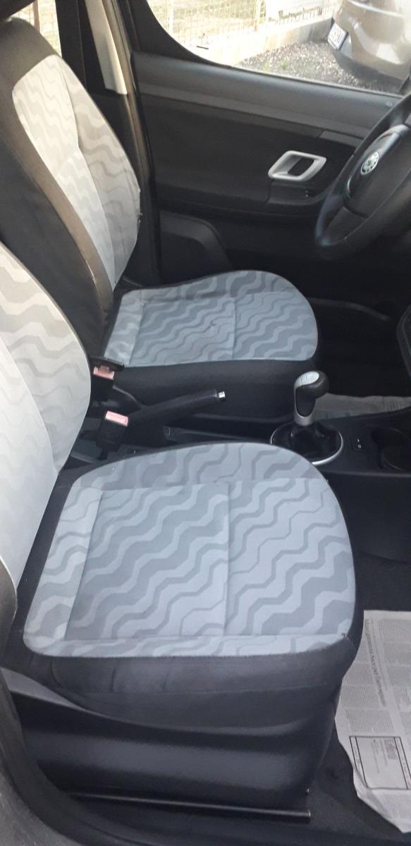 SKODA - Roomster - 16V Scout