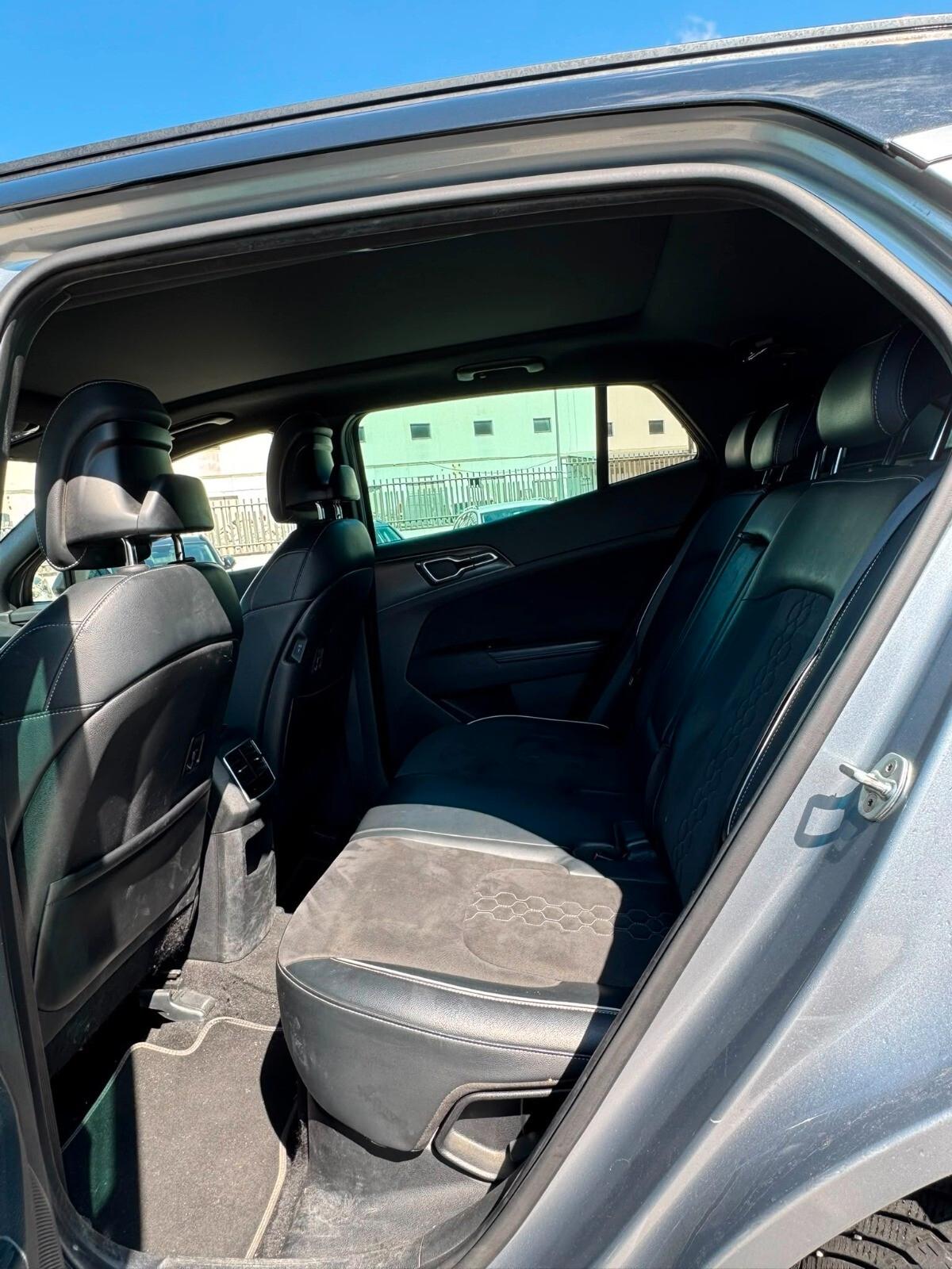 Kia Sportage 1.6 TGDi HEV AT GT-line Plus