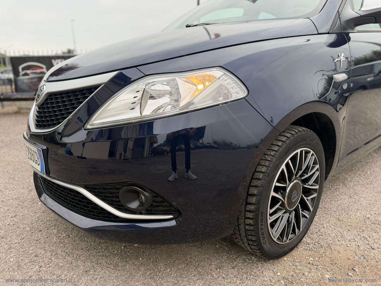 LANCIA Ypsilon 1.2 69 CV 5p. Mya