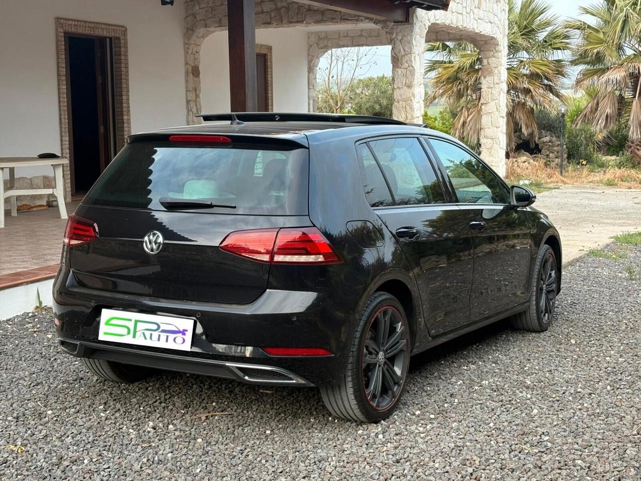 Volkswagen Golf 2.0 TDI 5p. INTERNO R-LINE