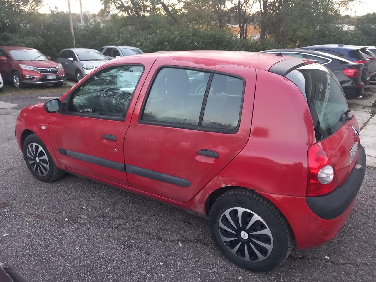 Renault Clio 1.2 16V 5 porte Confort