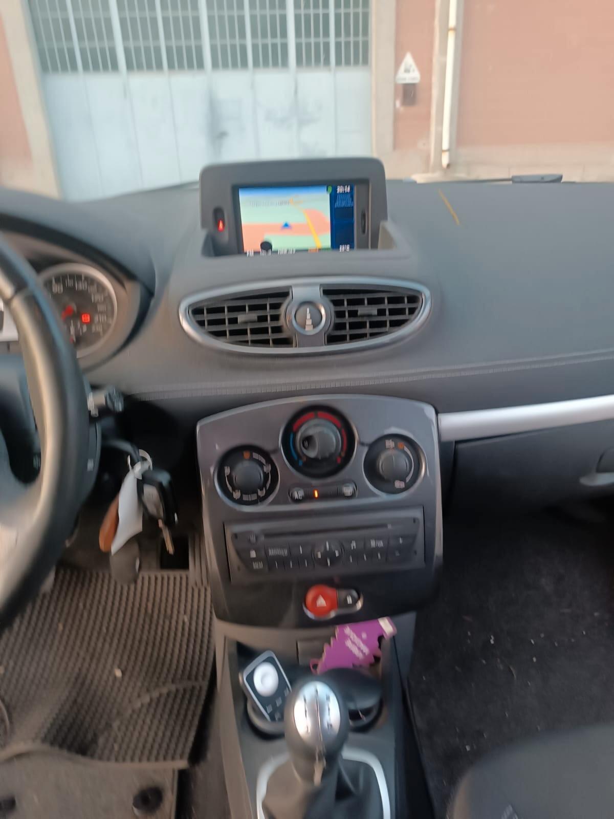 Renault Clio 2010---1.2 Benzina GPL Neopatentati