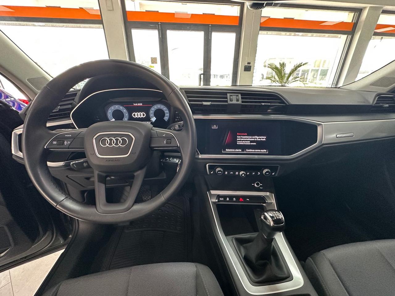 Audi Q3 Business 1.5 35 TFSI #5845