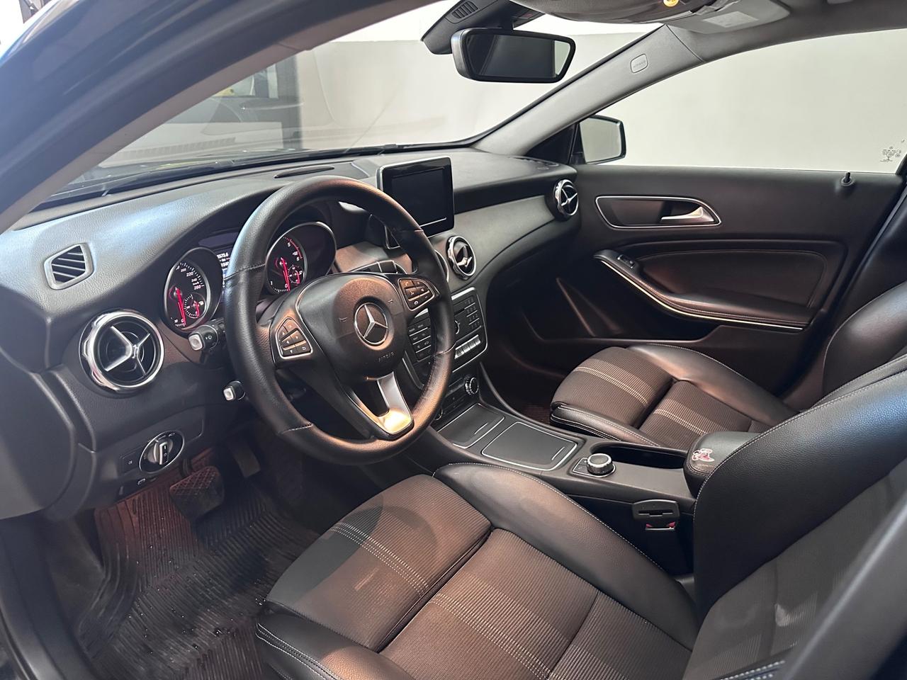 Mercedes-benz GLA 200 d Automatic Premium 2018