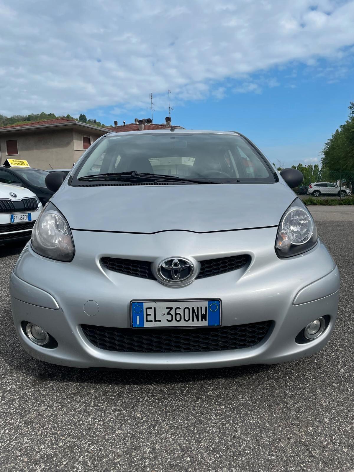 Toyota Aygo 1.0 Benzina – Neopatentati – Solo 85.745 km!