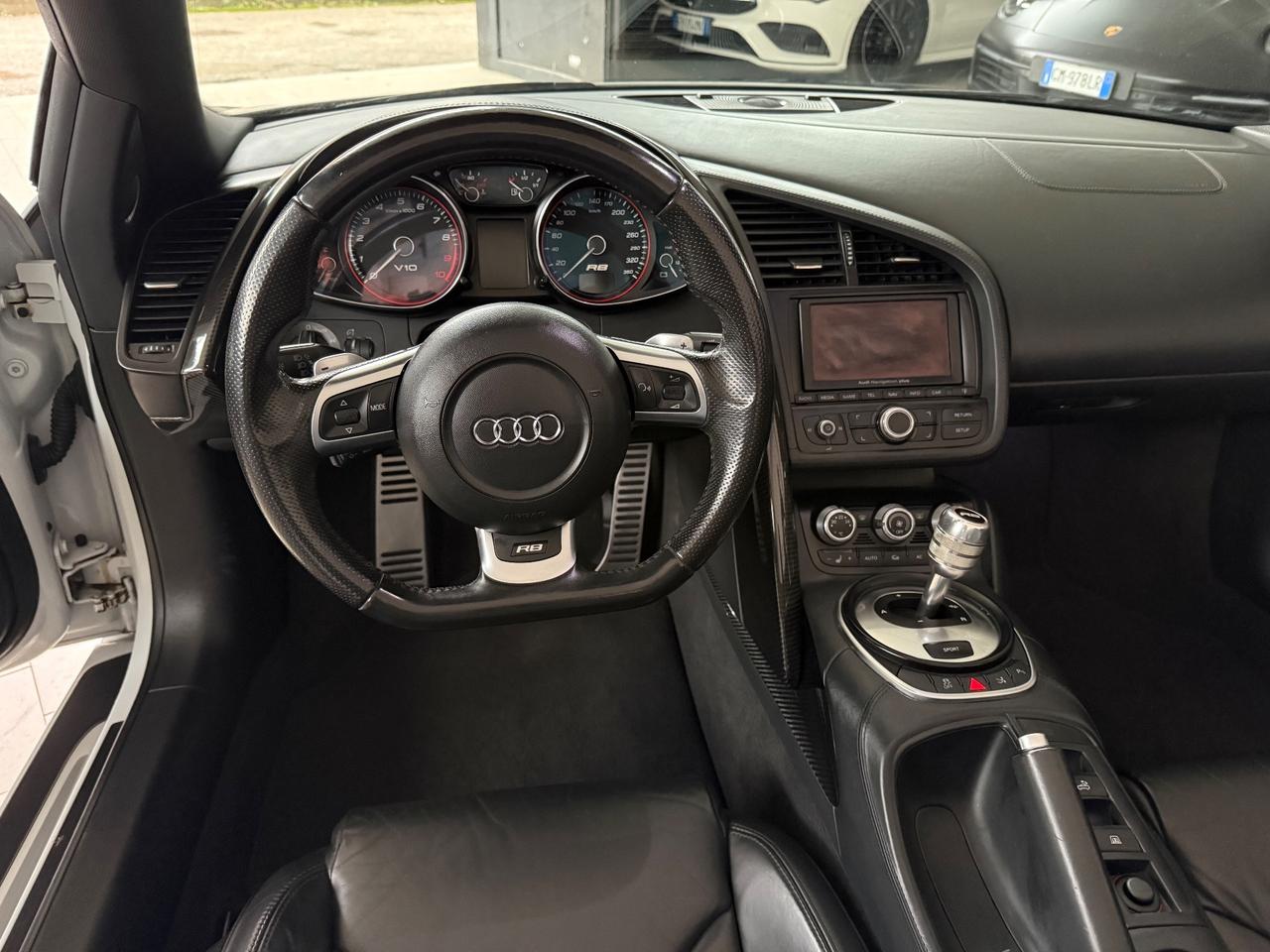 Audi R8 Spyder 5.2 V10 FSI quattro