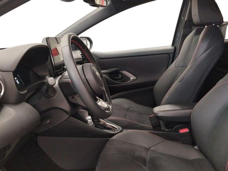 Toyota Yaris Hybrid 130 GR SPORT