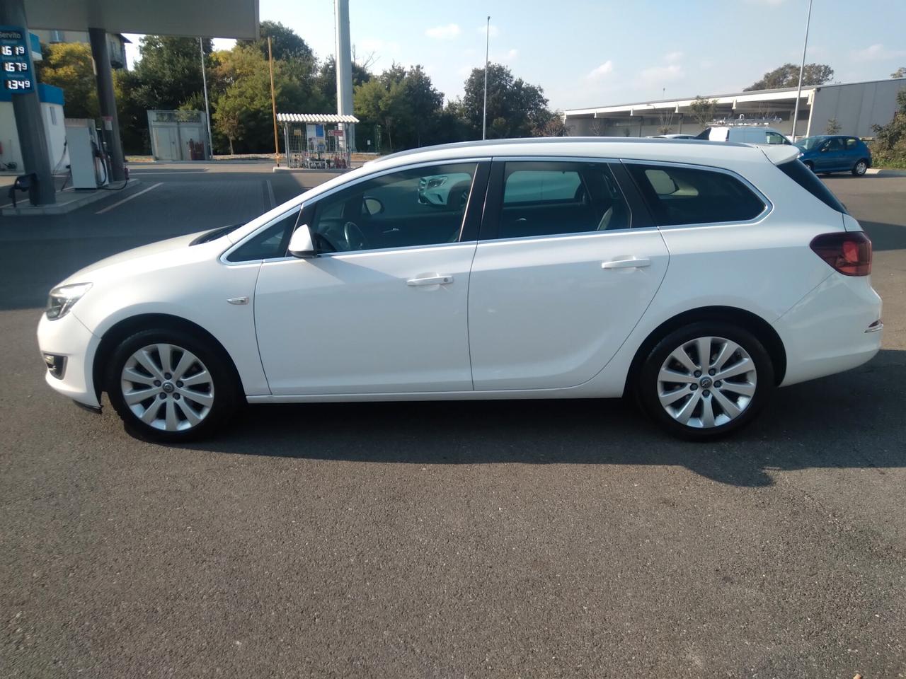 Opel Astra 1.6 CDTI EcoFLEX S&S Sports Tourer Cosmo x neopatentati