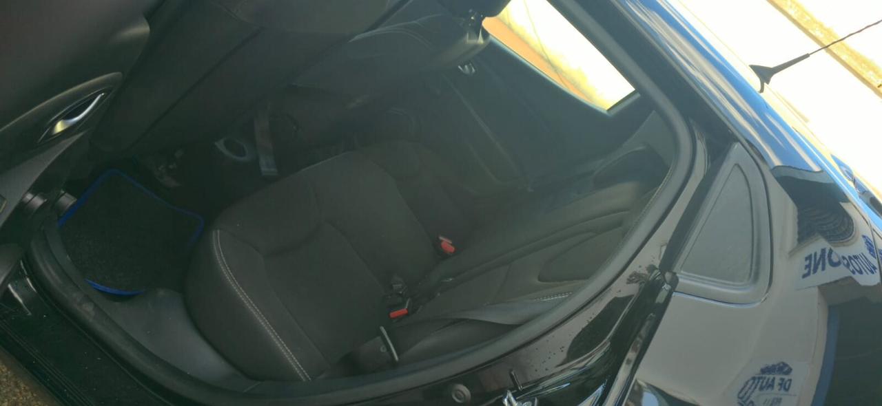 Renault Clio dCi 8V 75 CV 5 porte Duel2