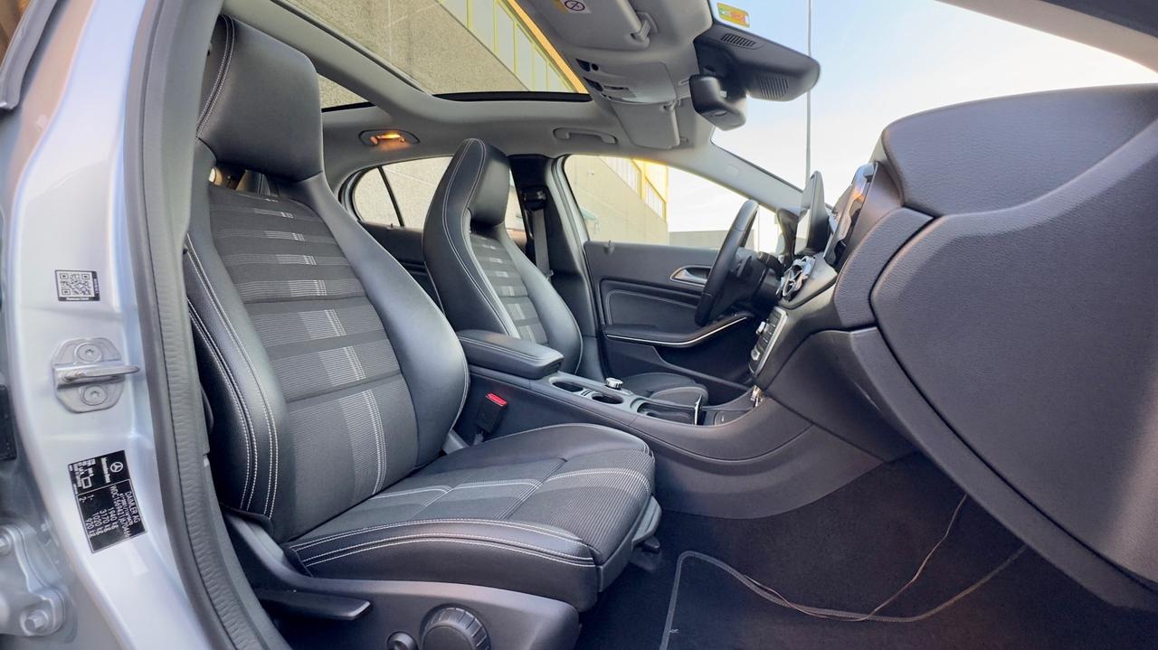 MERCEDES-BENZ GLA 180 1.6 PREMIUM 122CV - FULL LED, PELLE, TETTO, NEOPATENTATI