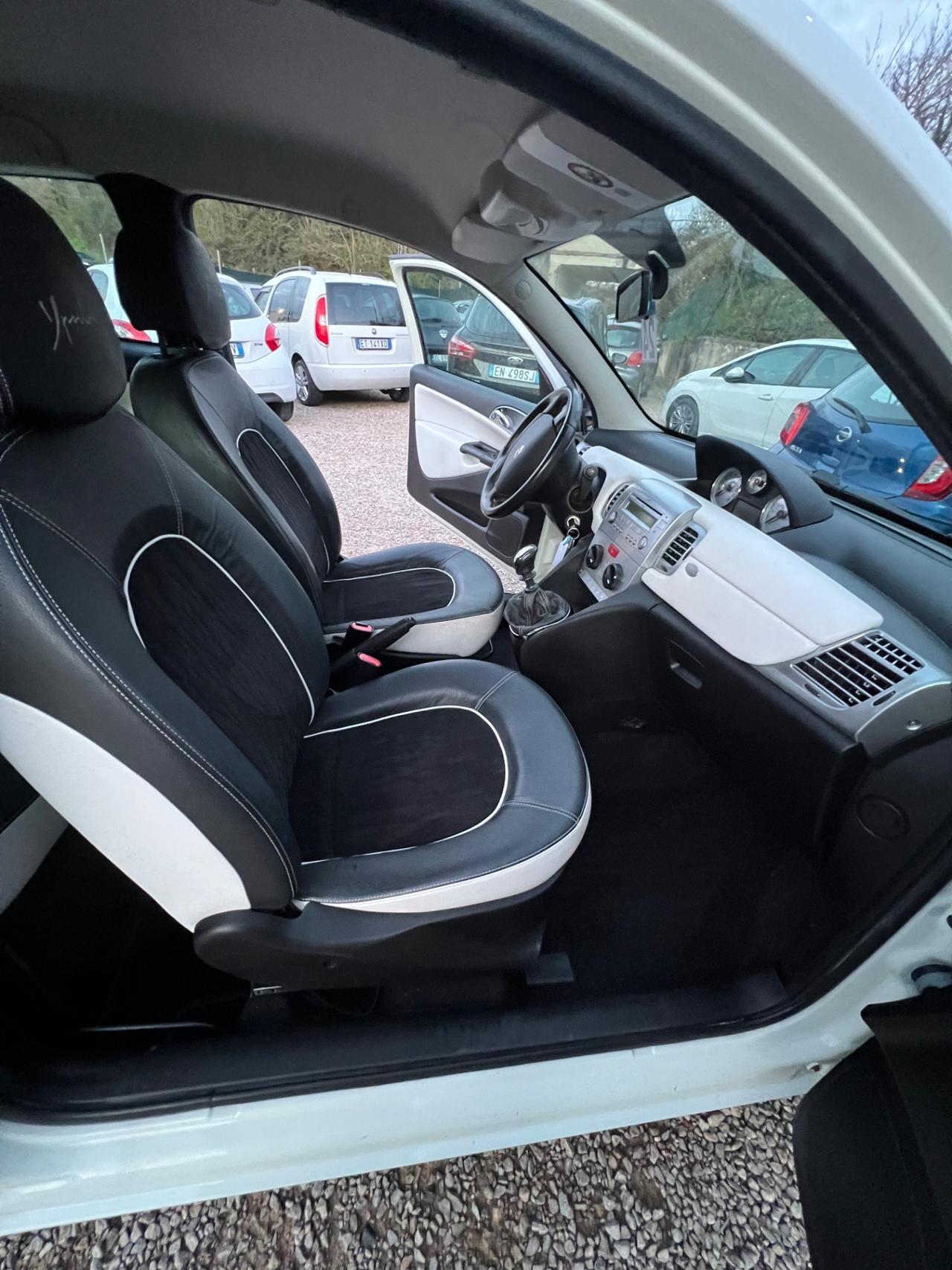 Lancia Ypsilon 1.2 69 CV Elle