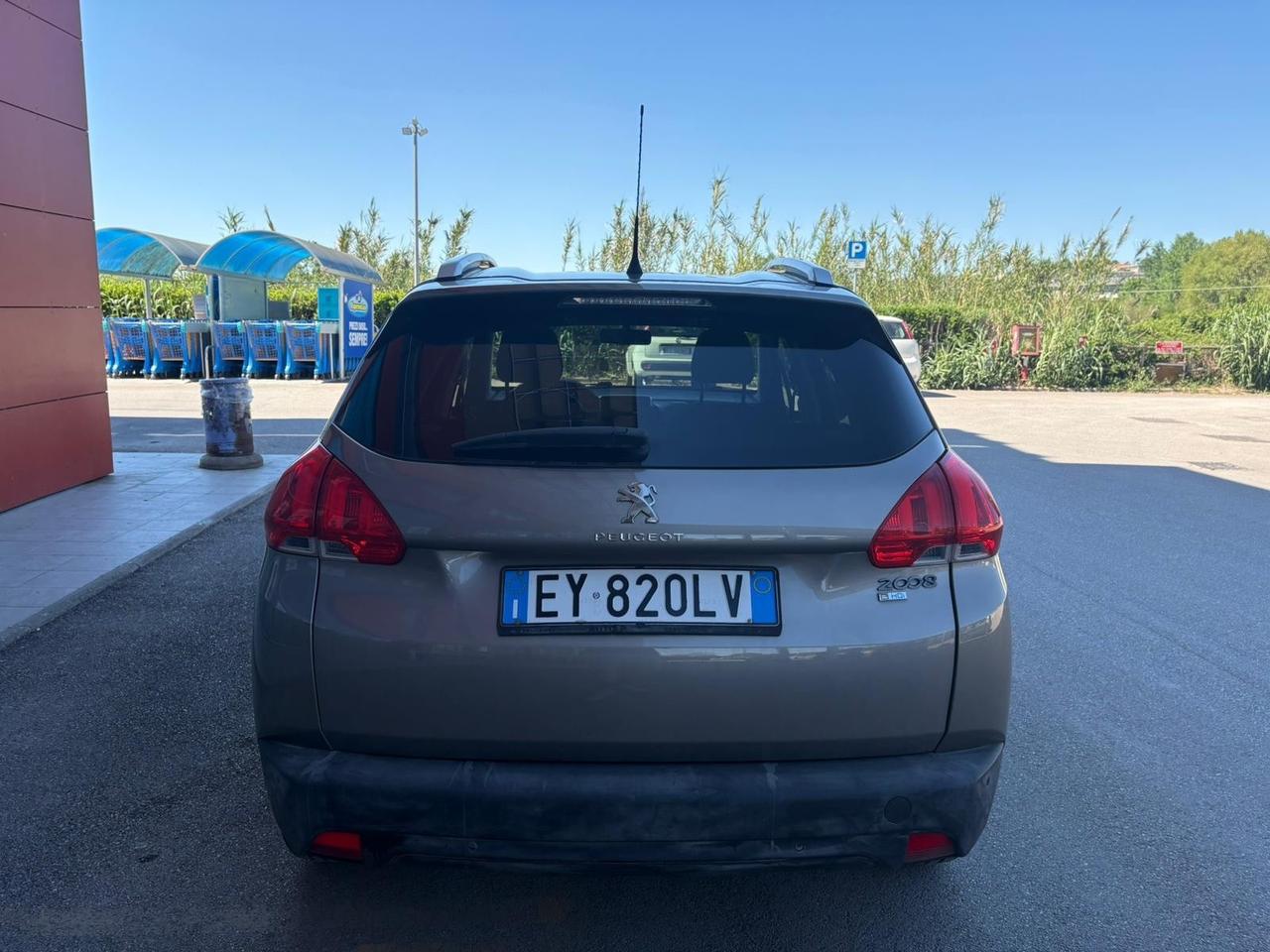 Peugeot 2008 1.6 e-HDi 92 CV Stop&Start Allure 126.000 KM