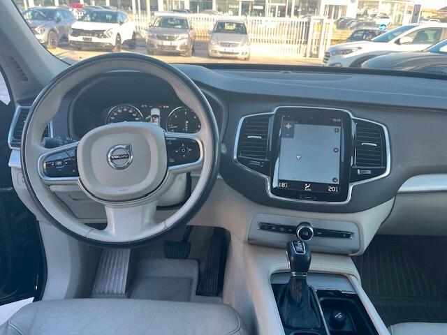 Volvo XC 90 XC90 D5 AWD Geartronic 7 posti Momentum